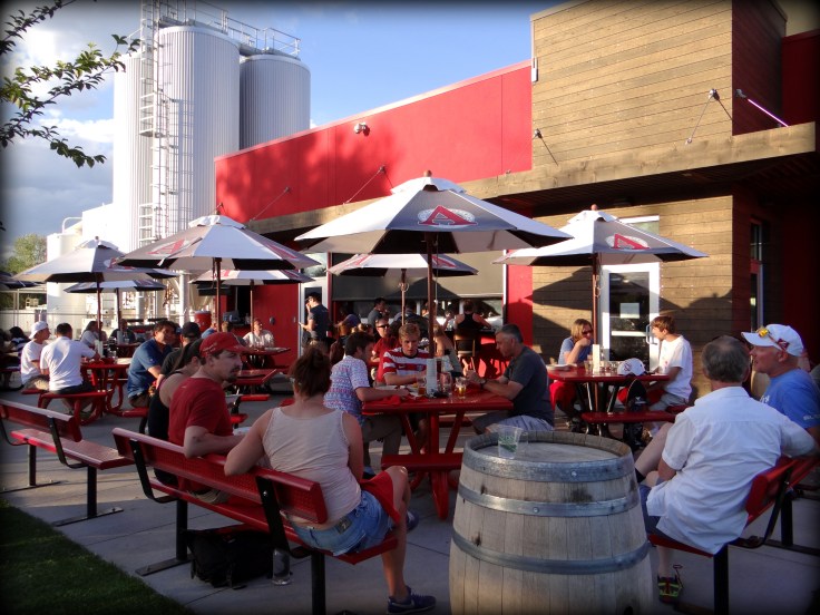 The patio at Avery on a Friday evening in July.